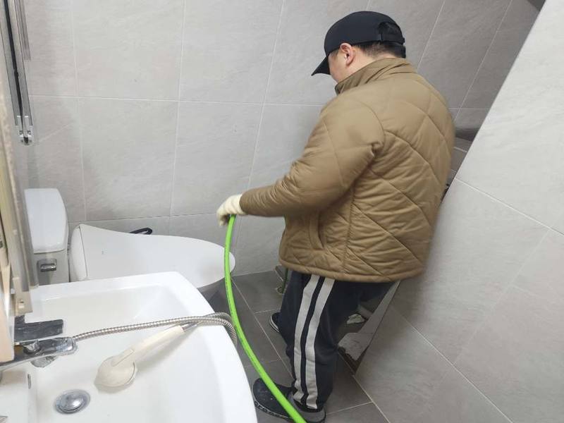 미추홀구 변기막힘 작업사례 4